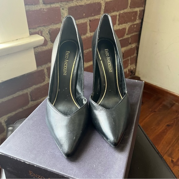 Enzo Angiolini - Picture 3 of 12